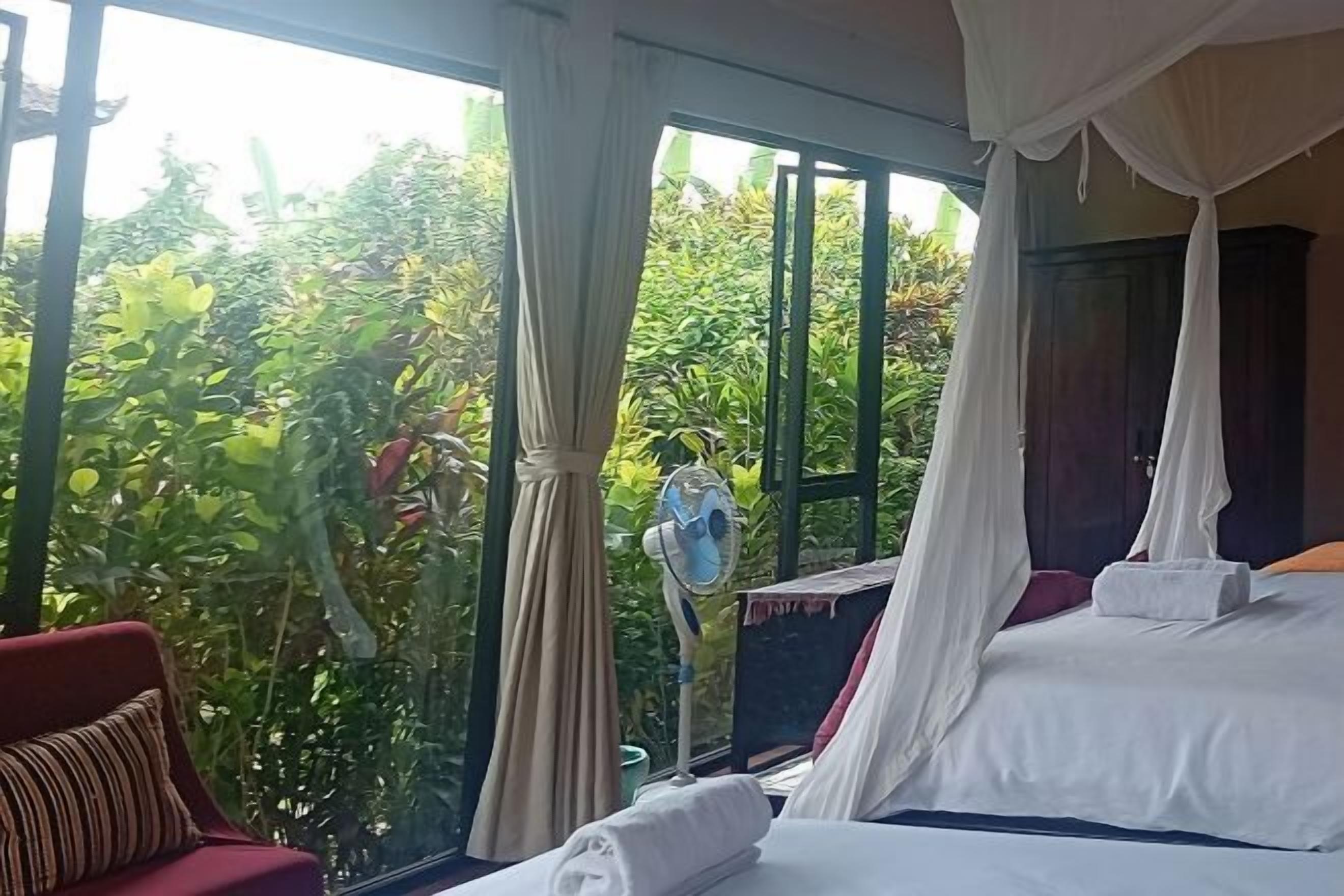 In-room safe, individually decorated, individually furnished, desk