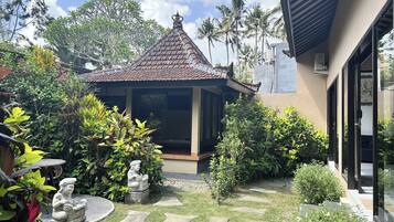Bagian depan properti