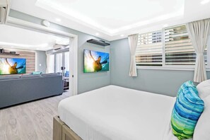 2 habitaciones, tabla de planchar con plancha y cuna de viaje 