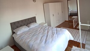 Condo, 1 Bedroom | 1 bedroom, desk, WiFi (free), bed sheets - Beyoğlu Apart (Istanbul)