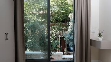 Superior Apartment, 1 Bedroom, Garden View | Terrace/patio