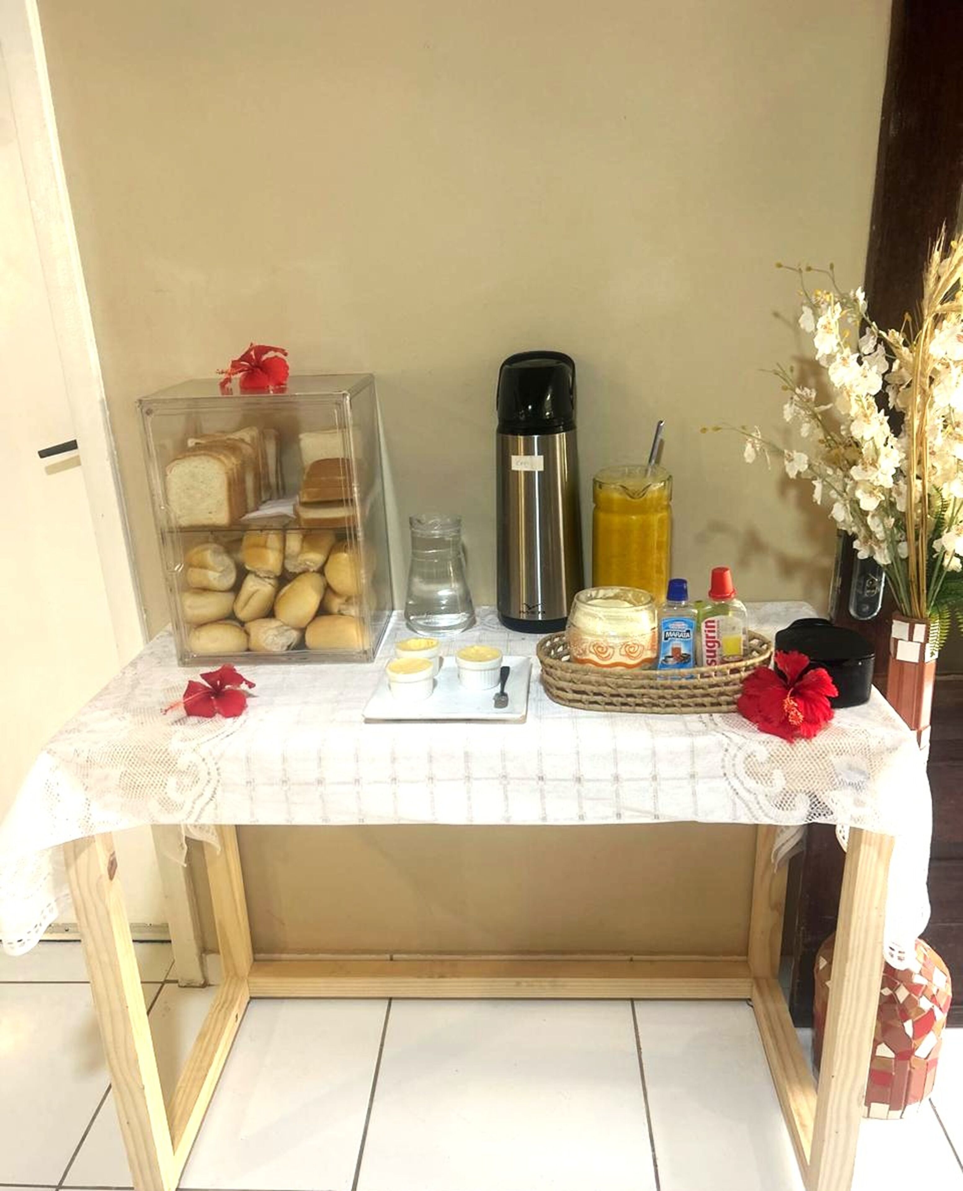 Café da manhã continental grátis todos os dias