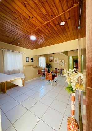 Detall de l'interior