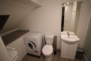 Towels, toilet paper