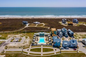 Exterior - Resort Pools, Golf Cart Boardwalk to the Beach, 1st Floor Condo (Port Aransas)