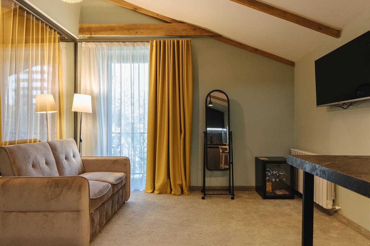 Apartment, 1 Bedroom | Minibar, in-room safe, free WiFi, bed sheets