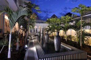 Couples treatment room(s), sauna, hot tub, Turkish bath/hammam