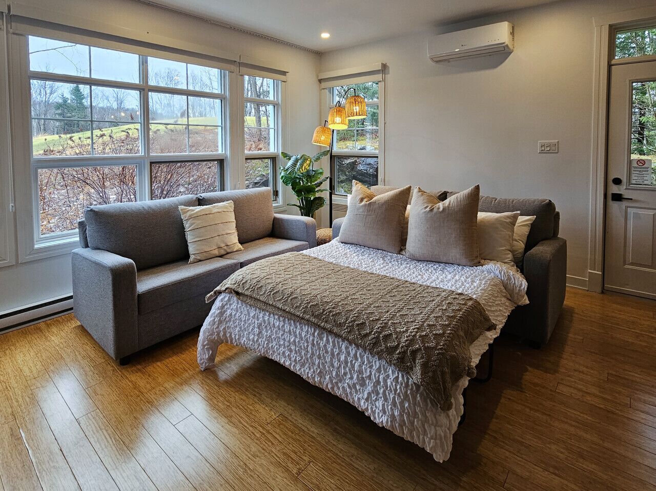 2 habitaciones, tabla de planchar con plancha y wifi gratis 