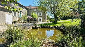 Enceinte de lâhĂ©bergement