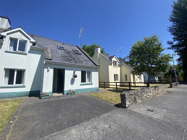 Cottage, Multiple Beds | Exterior