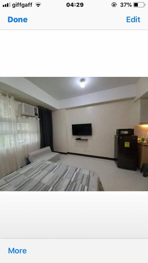 Studio Suite cơ bản | Màn/rèm cản sáng, bàn ủi/dụng cụ ủi quần áo