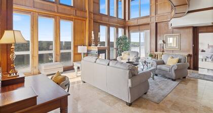 Luxury Ozark Penthouse: Amazing Views, 7 Bedrooms!