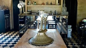تناول الطعام