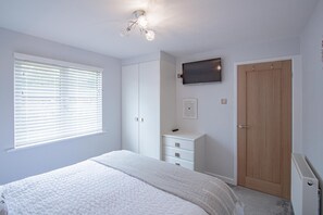 3 habitaciones, tabla de planchar con plancha y wifi gratis