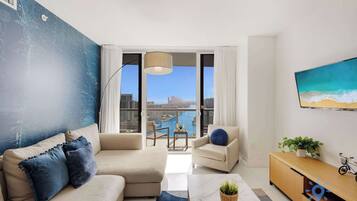 Televisión y oficina