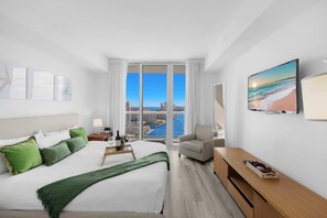 1 slaapkamer, een strijkplank/strijkijzer, reisbedje, wifi