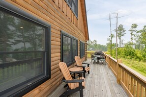 Outdoor dining - Dog Friendly Mountain Lodge w/ Hot Tub (McHenry)