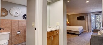 Cm321h Copper Mtn Inn Hotel Room by RedAwning