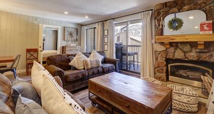 Cm325/29 Copper Mtn Inn 2br 2ba 2 Bedroom Condo by RedAwning