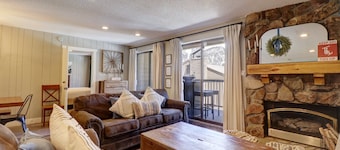 Cm325/29 Copper Mtn Inn 2br 2ba 2 Bedroom Condo by RedAwning