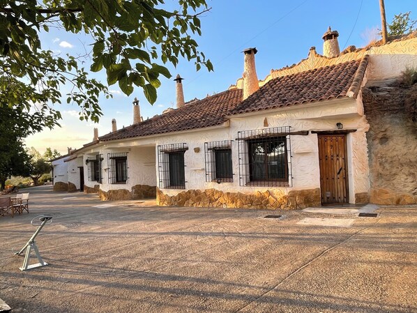 Fachada de la propiedad