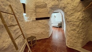 Romantic Apartment | Egyptian cotton sheets, premium bedding, down comforters - Cuevas El Atochal Orígenes (Gor)