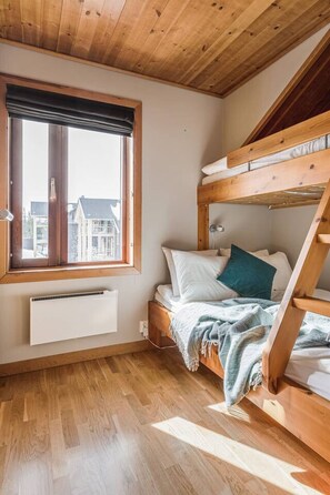 4 bedrooms, iron/ironing board, WiFi, bed sheets - Åre's best family home (Åre)