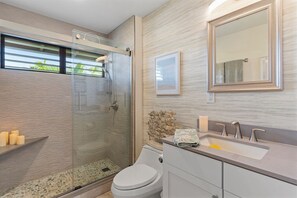 Hårtork och handdukar