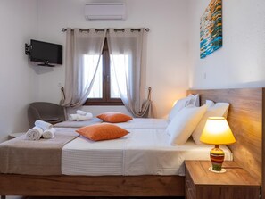 2 bedrooms, free WiFi, bed sheets