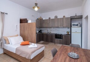 1 bedroom, free WiFi, bed sheets