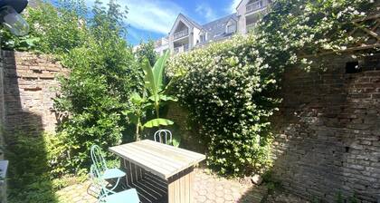 APPARTEMENT AVEC PATIO