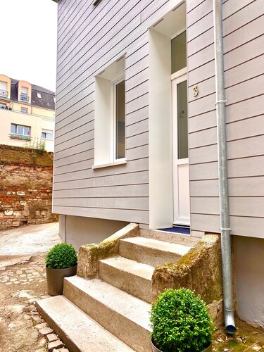 APPARTEMENT AVEC PATIO