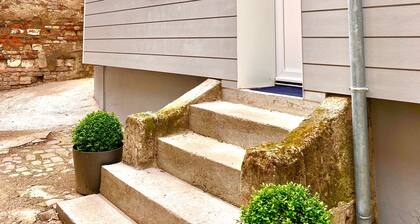 APPARTEMENT AVEC PATIO