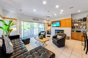 TV - January Special: Golf cart included when arriving between Jan 5th-31st 2026 (Holmes Beach)