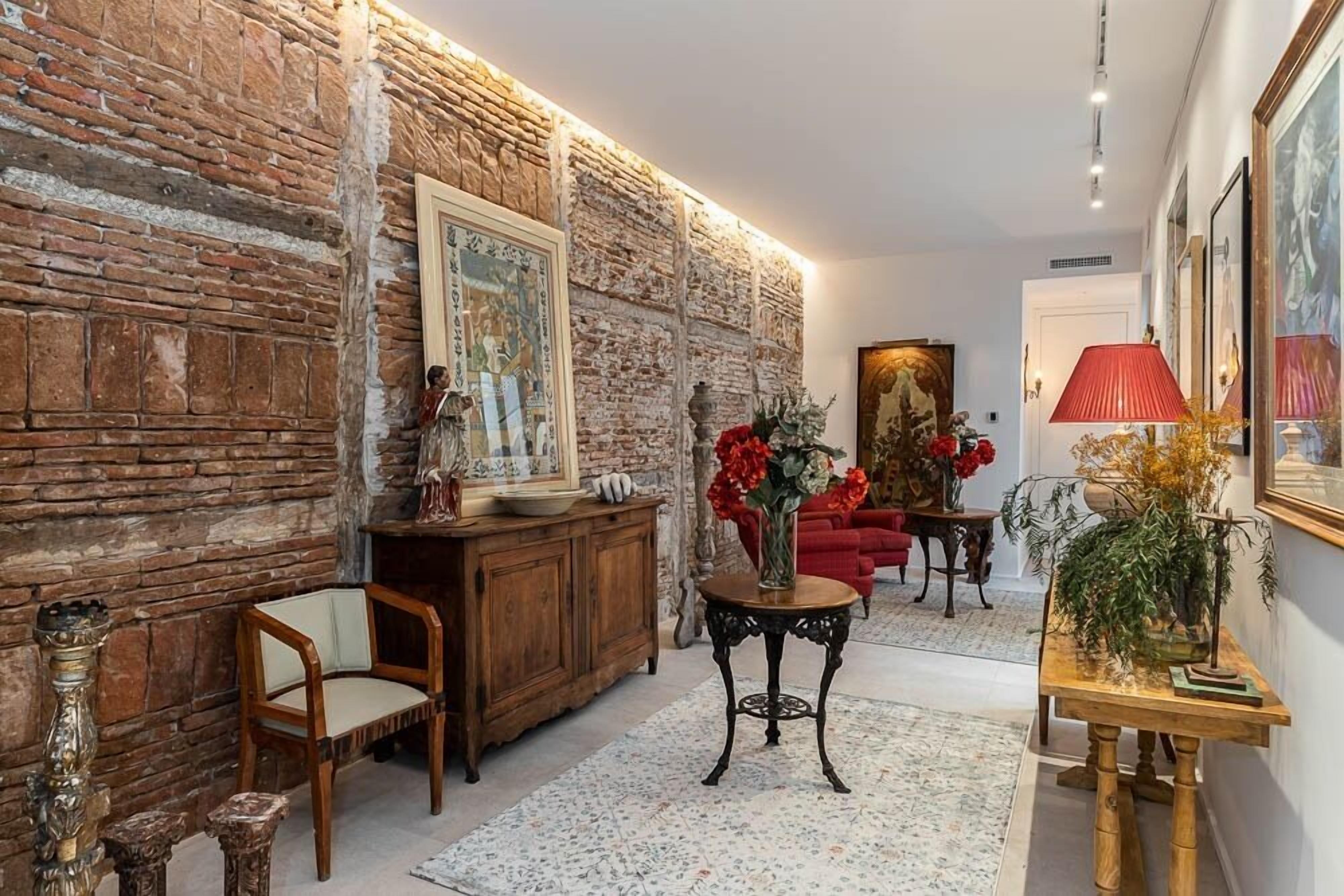 Photo - Queens House Chueca