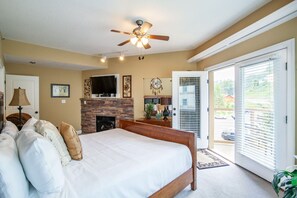 2 Schlafzimmer, Schreibtisch, Bügeleisen/Bügelbrett, kostenloses WLAN