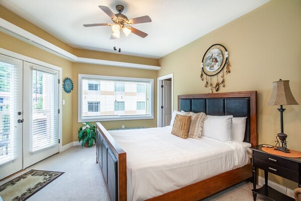 2 bedrooms, desk, iron/ironing board, free WiFi