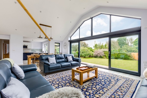 Cottage | Living area