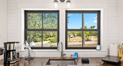 The Nook on Hilltop - Minutes to downtown Paso Robles, Pet Friendly!