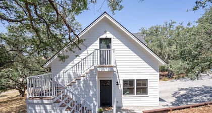 The Nook on Hilltop - Minutes to downtown Paso Robles, Pet Friendly!