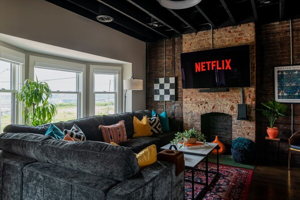 Smart TV, fireplace, video games, books