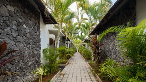 Unclassified image, 2 of 9, button - The Kanjeng Villas Seminyak (Seminyak)