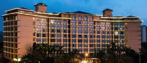 المنشأة من الخارج