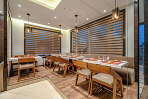 Restaurant - Econest Hotel (Rampurhat)