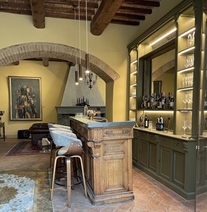 Bar (in der Unterkunft)