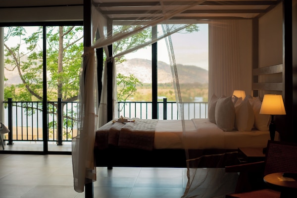 1 chambre, minibar, coffres-forts dans les chambres