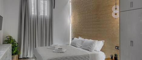 3 多间卧室、熨斗/熨衣板、WiFi、床单