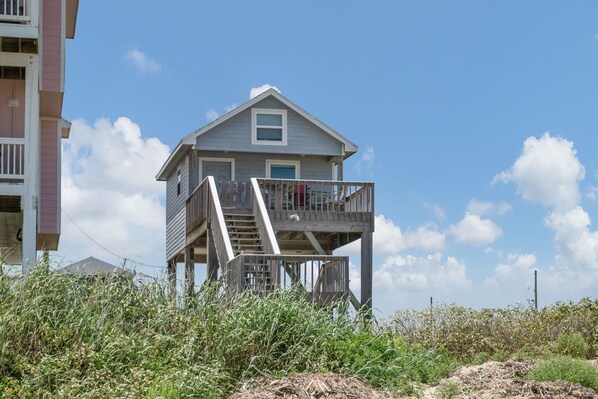 Exterior - Tiny House on Bolivar (Crystal Beach)
