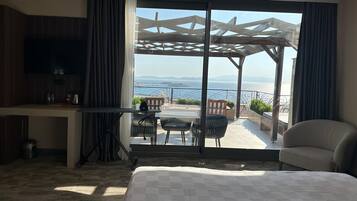 QUEEN SUITE ROOM | 1 chambre, literie de qualité supérieure, minibar