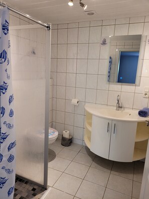 Toilet paper - Apartment "Soeven" at the Anelis farm (Krummhörn)